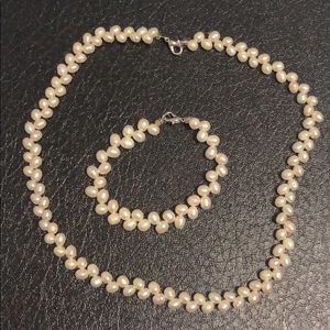 River pearle necklace and bracelet